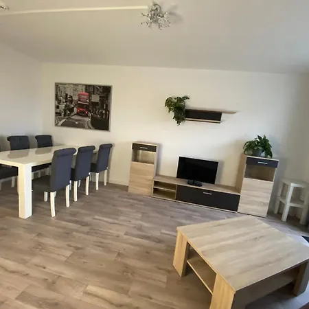 Appartamento Wunderschoene Und Handwerker Und Monteur 167 *