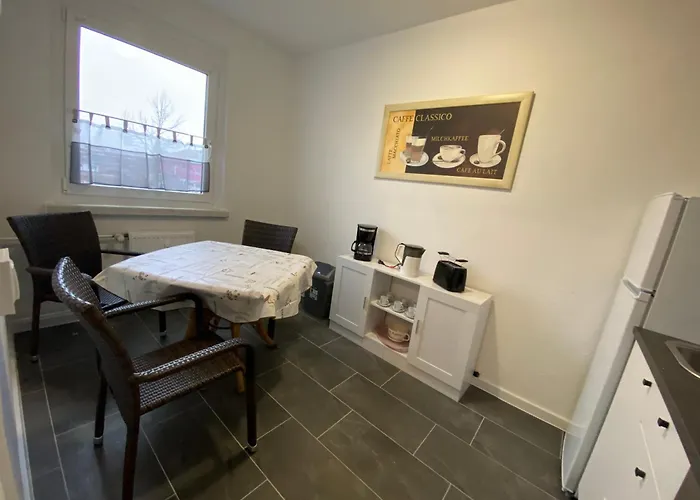 Wunderschoene Und Handwerker Und Monteur Wohnung 167 Lägenhet